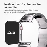 Accezz Bracelet en acier Titane Brillant Apple Watch Series 1 á 9 / SE (38/40/41 mm) | Series 10 (42 mm) - Argent