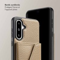 Selencia Coque à cordon avec porte-cartes enveloppe Sera Samsung Galaxy A36 / A56 - Beige