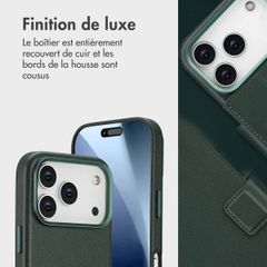 Accezz Étui de télephone portefeuille en cuir 2-en-1 avec MagSafe Apple iPhone 17 Pro - Cedar Green