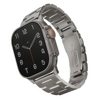 Uniq Osta Bracelet en Acier avec Maillons Auto-Ajustables Apple Watch Series 1 á 10 / SE / Ultra (2) (44/45/46/49 mm) - Titanium Silver