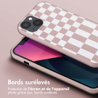 Selencia ﻿Coque design en silicone avec cordon amovible iPhone 13 - Irregular Check Sand Pink