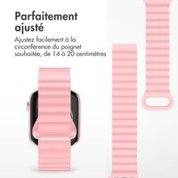 imoshion Bracelet en silicone magnétique Apple Watch Series 1 t/m 9 / SE (38/40/41 mm) | Series 10 / 11 (42 mm) - Roze & Wit / Pink & White