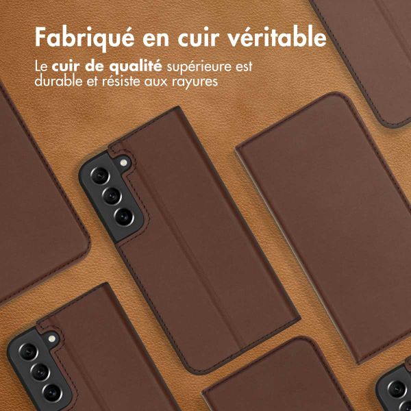 Accezz Étui de téléphone Slim Folio en cuir de qualité supérieure Samsung Galaxy S22 Plus - Brun