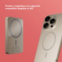 Selencia Powerbank Vivid 5 000 mAh - MagSafe et Qi2 - Desert Gold / Rosy Marble