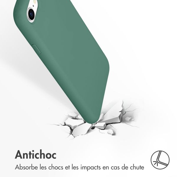 Accezz Coque Liquid Silicone Apple iPhone SE (2022 / 2020) / 8 / 7 - Vert foncé