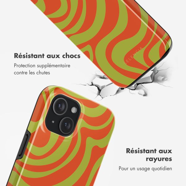 Selencia Coque arrière Vivid avec MagSafe Apple iPhone 15 - Wavy Swirl Orange Fern