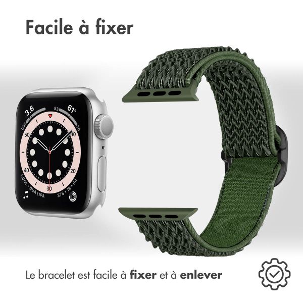 imoshion Bracelet en nylon élastique Apple Watch Series 1 t/m 9 / SE (38/40/41 mm) | Series 10 / 11 (42 mm) - Vert foncé