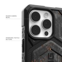 UAG Coque arrière Monarch Pro Apple iPhone 16 Pro Max - Forged Carbon