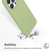 Accezz Coque Liquid Silicone iPhone 15 Pro - Vert