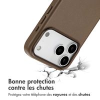 Accezz Coque arrière en cuir avec MagSafe Apple iPhone 17 Pro Max - Marron café