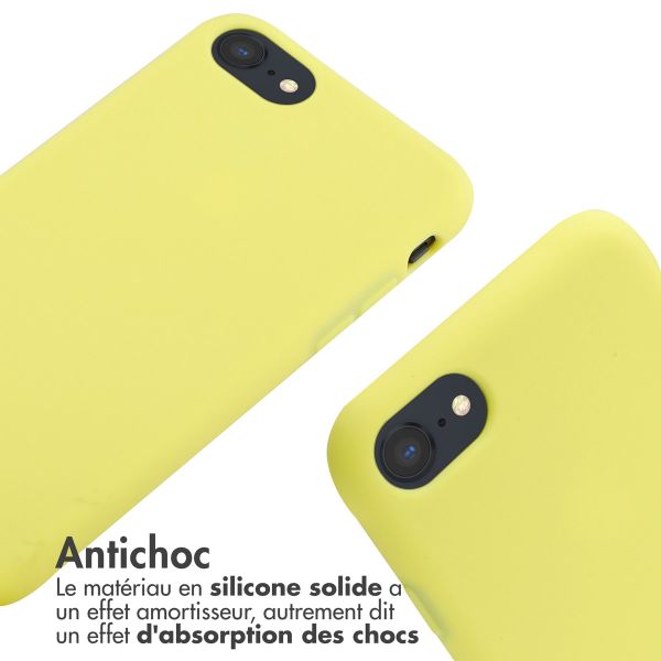 imoshion ﻿Coque en silicone avec cordon iPhone SE (2022 / 2020) / 8 / 7 - Jaune