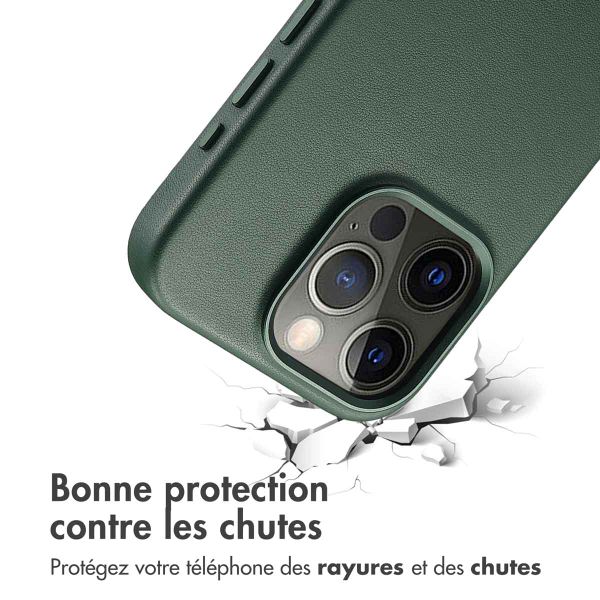 Accezz Coque arrière en cuir avec MagSafe Apple iPhone 15 Pro - Cedar Green