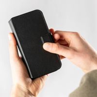 Accezz Étui de téléphone portefeuille en cuir 2-en-1 avec MagSafe Apple iPhone 14 Pro - Onyx Black