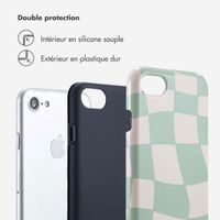 Selencia Coque arrière Vivid Apple iPhone SE (2022 / 2020) / 8 / 7 / 6(s) - Groovy Sage Green