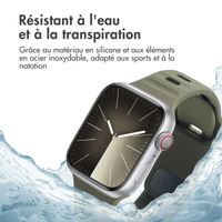 imoshion Bracelet en silicone Active Sport Apple Watch Series 1-10 / SE / Ultra (2) (44/45/46/49 mm) - Vert Noirâtre