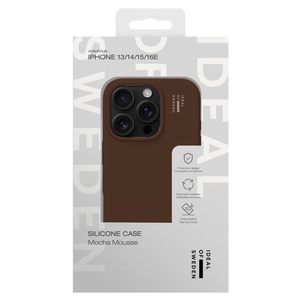 iDeal of Sweden Coque en silicone avec MagSafe Apple iPhone 13/14/15/16e - Mocha Mousse