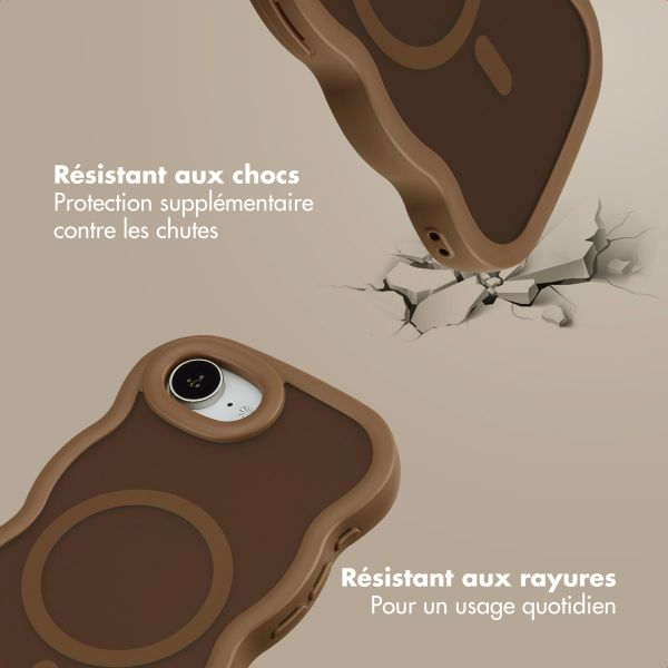 Selencia Coque arrière Wavy avec MagSafe Apple iPhone 16e - Mocha Brown