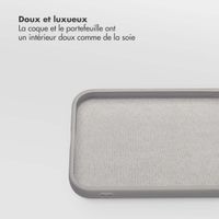 Selencia Étui portefeuille amovible Olyn avec MagSafe Apple iPhone 15 - Gris