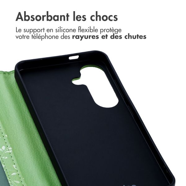 imoshion Étui de téléphone portefeuille Design Samsung Galaxy S25 - Green Flowers