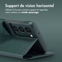 Accezz Étui de téléphone portefeuille en cuir 2-en-1 avec MagSafe Samsung Galaxy S23 - Cedar Green