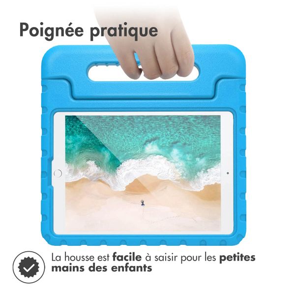 imoshion Coque kidsproof avec poignée Apple iPad 9 (2021) 10.2 pouces / iPad 8 (2020) 10.2 pouces / iPad 7 (2019) 10.2 pouces - Bleu