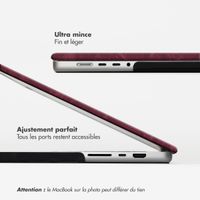 Selencia Coque en velours MacBook Pro 14 pouces (2021 / 2023 M3 chip / 2024 M4 chip) - A2442 / A2779 / A2918 / A3112 / A3185 / A3401 - Rouge foncé