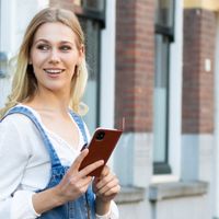 Selencia Étui portefeuille en cuir véritable Apple iPhone 11 - Marron clair