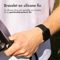 imoshion Bracelet Athletic en silicone Apple Watch Series 1 t/m 9 / SE (38/40/41 mm) | Series 10 / 11 (42 mm) - Noir