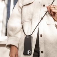 imoshion Coque de couleur avec cordon amovible Apple iPhone 12 (Pro) - Noir