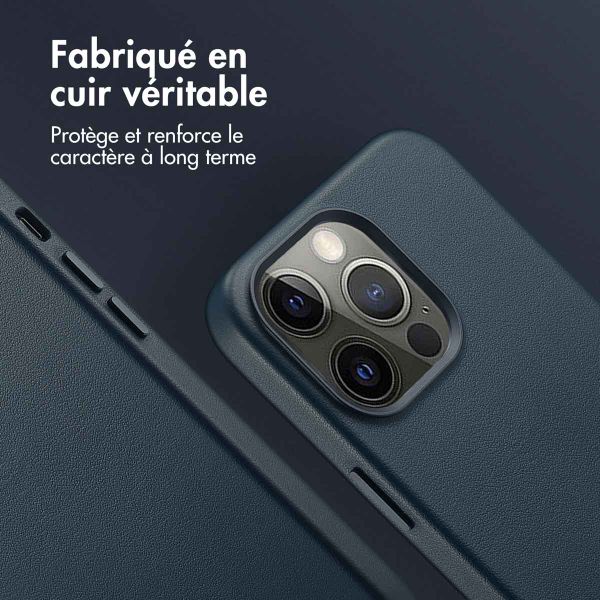 Accezz Coque arrière en cuir avec MagSafe Apple iPhone 13 Pro - Nightfall Blue