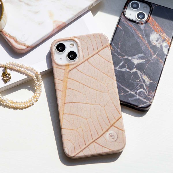 Selencia Aurora Coque Fashion iPhone SE (2022 / 2020) / 8 / 7 - ﻿Coque durable - 100 % recyclée - Earth Leaf Beige