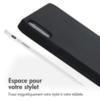 Accezz Coque Liquid Silicone avec porte-stylet iPad Pro 12.9 (2022) / Pro 12.9 (2021) / Pro 12.9 (2020) - Noir