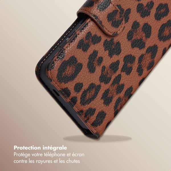 Selencia Étui de télephone portefeuille imprimé léopard Sabi Samsung Galaxy S24 / S25 - Mocha Brown