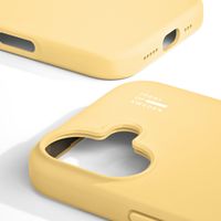 iDeal of Sweden Coque en silicone avec MagSafe Apple iPhone 17 - Soft Lemon