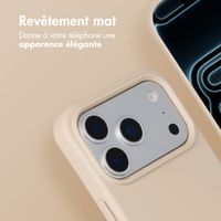 imoshion Coque arrière Color avec cordon amovible et MagSafe Apple iPhone 17 Pro Max - Nude