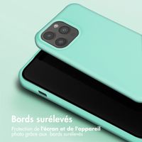 Selencia Coque silicone avec cordon amovible iPhone 15 Pro Max - Turquoise