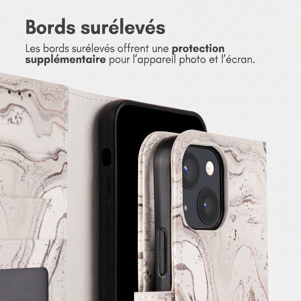 imoshion Étui de télephone portefeuille Design Apple iPhone 13 - Sandy Marble