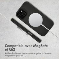 Accezz Coque Tough avec MagSafe Apple iPhone 15 - Noir