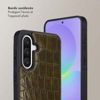 Selencia Coque de télephone Nova Croco avec cordon et porte-cartes Samsung Galaxy A36 - Dark Olive