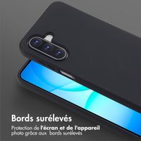 Selencia Coque silicone avec cordon amovible Samsung Galaxy A17 - Noir