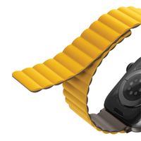 Uniq Bracelet Revix réversible Apple Watch Series 1 t/m 11 / SE / Ultra (44/45/46/49 mm) - Mustard / Khaki