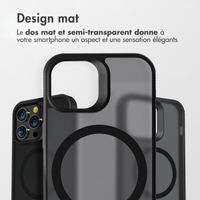 Accezz Coque Givrée Robuste avec MagSafe Apple iPhone 15 Pro - Noir
