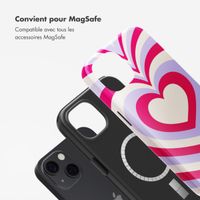 Selencia Coque arrière Vivid Tough avec MagSafe iPhone 13 - Double Hearts Rubine Red Lilac