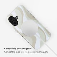Selencia Coque arrière Vivid avec MagSafe Apple iPhone 17 - Desert Waves Beige