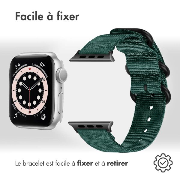 imoshion Bracelet robuste en nylon Apple Watch Series 1 - 9 / SE (38/40/41 mm) | Series 10 / 11 (42 mm) - Vert foncé