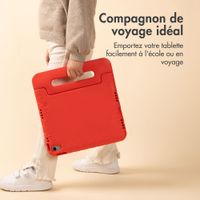 imoshion Coque kidsproof avec poignée Apple iPad 11 (2025) 11 pouces A16 / iPad 10 (2022) 10.9 pouces - Rouge