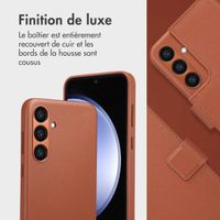Accezz Étui de télephone portefeuille en cuir 2-en-1 avec MagSafe Samsung Galaxy S23 FE - Sienna Brown