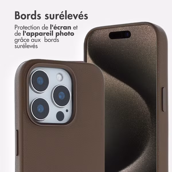 Accezz Coque arrière en cuir avec MagSafe Apple iPhone 15 Pro - Marron café