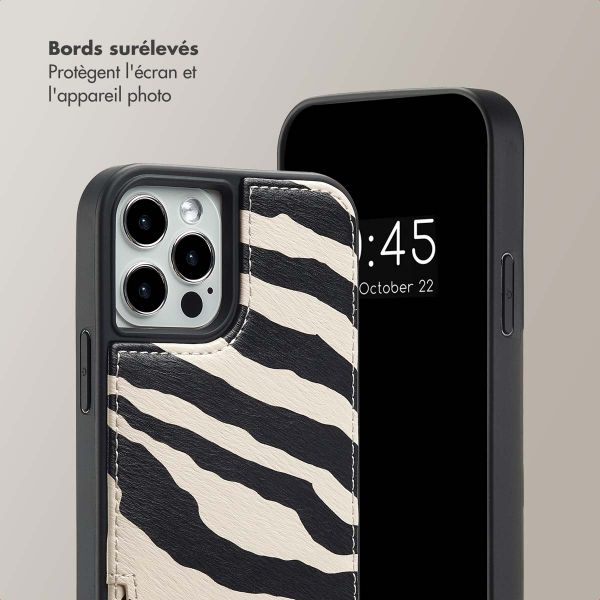Selencia Coque de télephone Nova avec cordon et porte-cartes Apple iPhone 15 - Zazzy Zebra