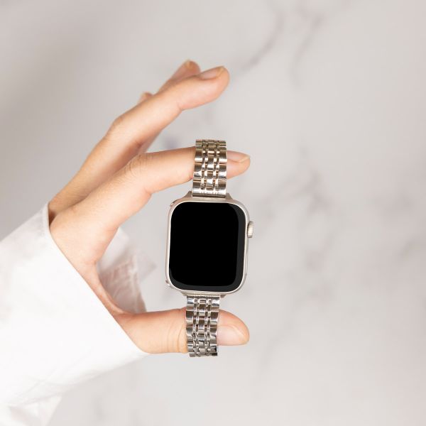 Selencia Bracelet en acier slim style Jubilee Apple Watch Series 1 à 9 / SE (38/40/41 mm) | Series 10 (42 mm) - Argent